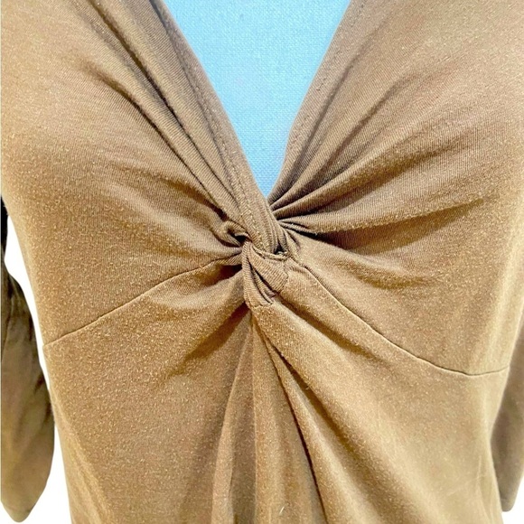 Talbots v neck front knot caramel brown lightweight top 3/4 sleeve size medium - Picture 6 of 10